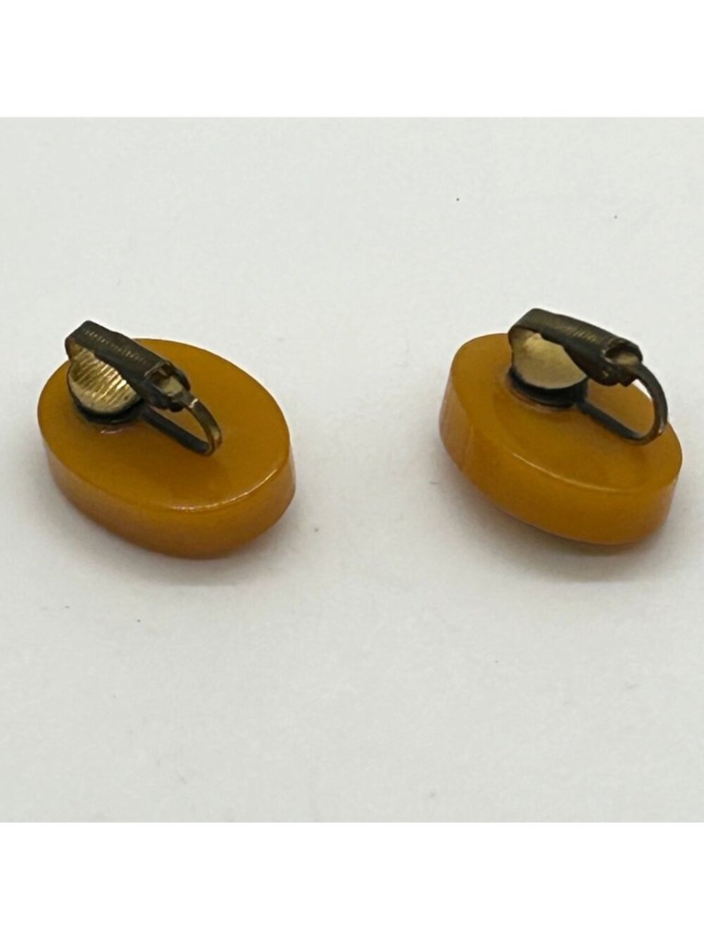Bakelite Clip-On Earrings  Butterscotch Pink & Green Embroidered Floral Vintage - Picture 14 of 15